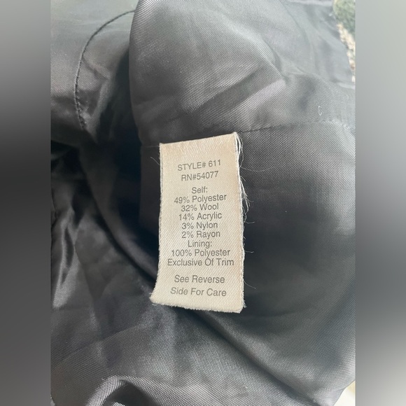 Cabi Women’s Sleeveless Jacket Size M Green Plaid - Picture 3 of 5